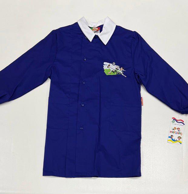 Grembiule scuola elementare bambino blu con abbottonatura laterale Calcio MN904