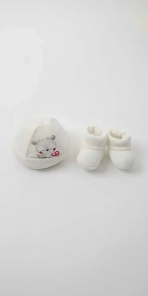 Cappellino con scarpette neonata in ciniglia Gary Q7201