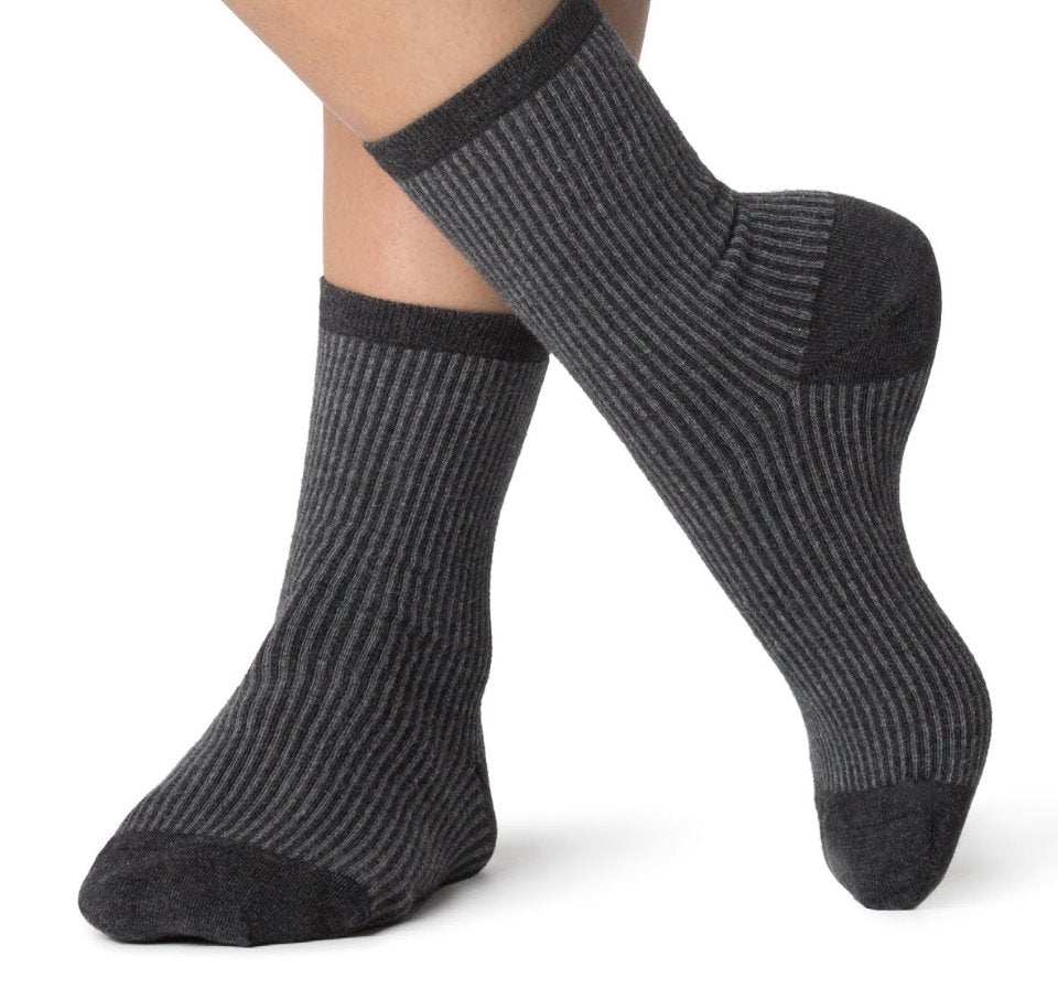 Confezione da 12 paia di calze donna in caldo cotone Pezzini Be Natural Trendy DCZ-PAI2402