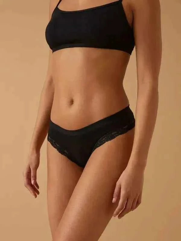 Confezione da 3 slip donna modello Perizoma Jadea con riporti in pizzo 519