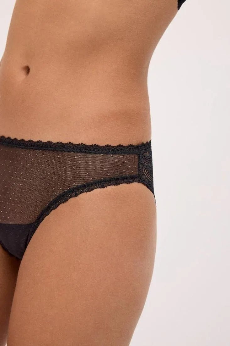 Coordinato reggiseno balconcino con ferretto e slip Ysabel Mora 10839