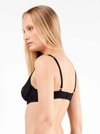 Coordinato reggiseno balconette con ferretto e brasiliana Gisela 10128