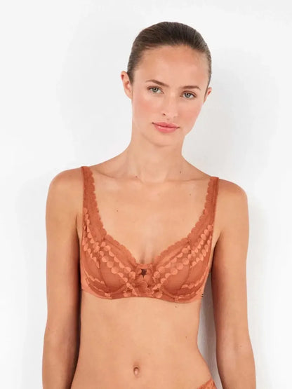 Coordinato reggiseno balconette con ferretto e brasiliana Gisela 10128