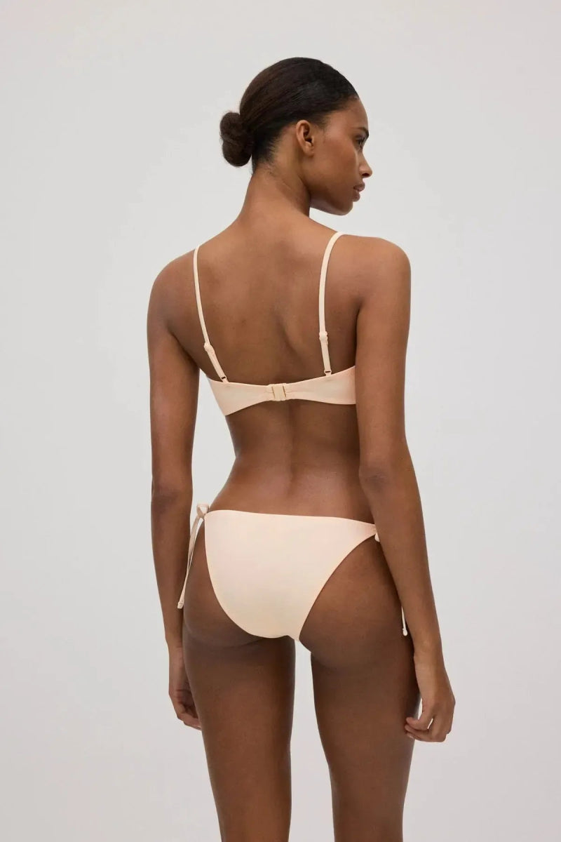 Costume da bagno donna bikini fascia senza ferretto e slip tanga Ysabel Mora 83050