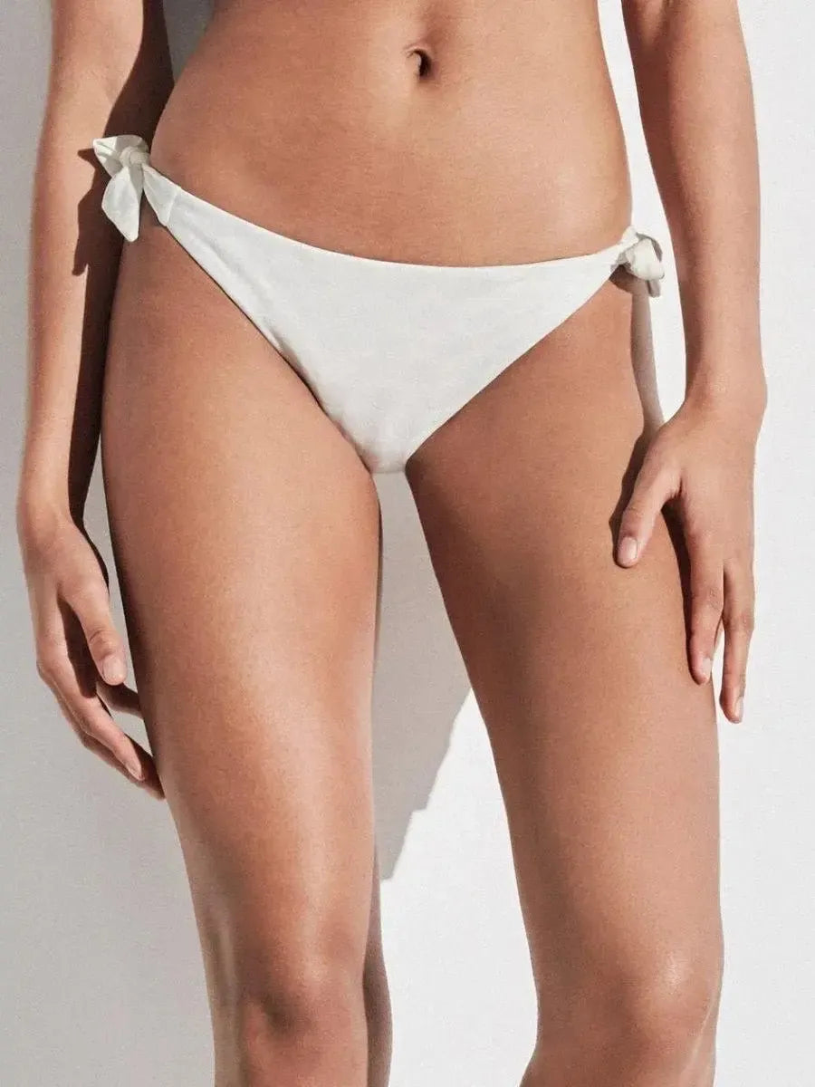 Costume da bagno donna top bikini a triangolo coppa B e slip mini Gisela 2/30003S