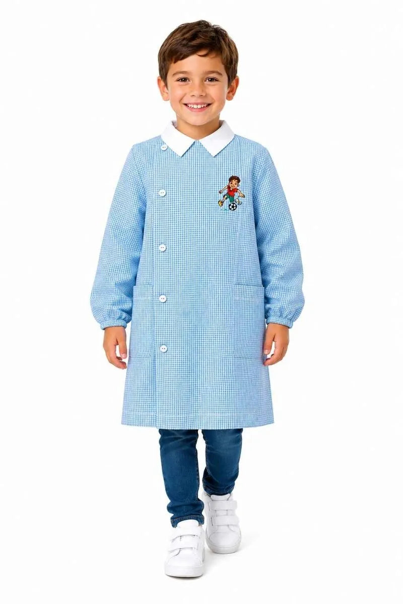 Grembiule Quadretti Azzurri asilo bambino con abbottonatura laterale Siggi ricamo Calcio 4344