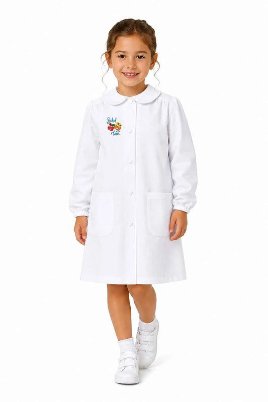 Grembiule asilo bambina Bianco con abbottonatura centrale Siggi ricamo Baked With Love 4334
