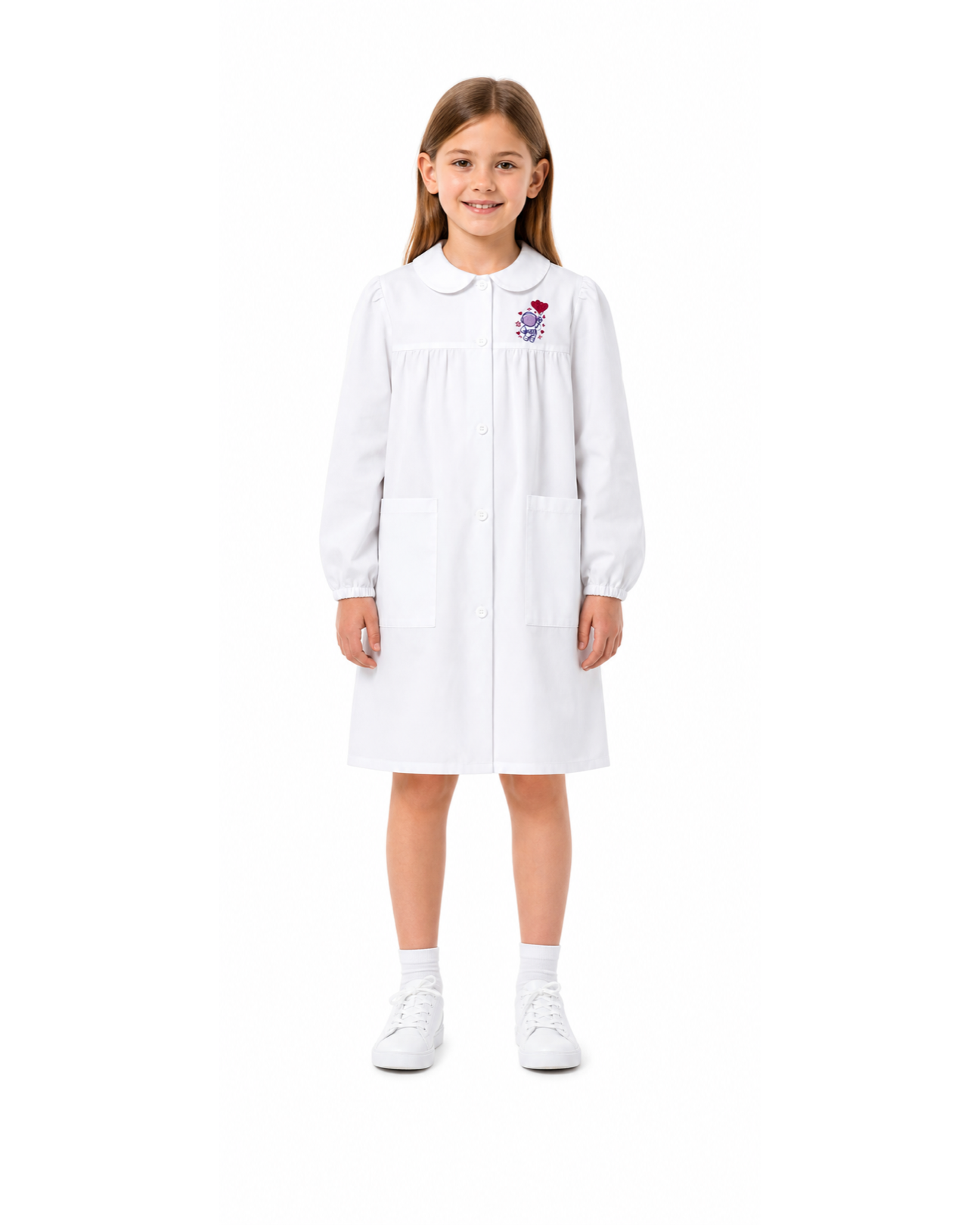 Grembiule asilo bambina bianco con abbottonatura centrale Nazareno Gabrielli ricamo Cuori 0747