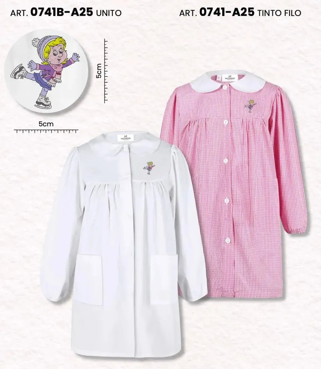 Grembiule asilo bambina bianco con abbottonatura centrale Nazareno Gabrielli ricamo Pattinaggio 0741A25