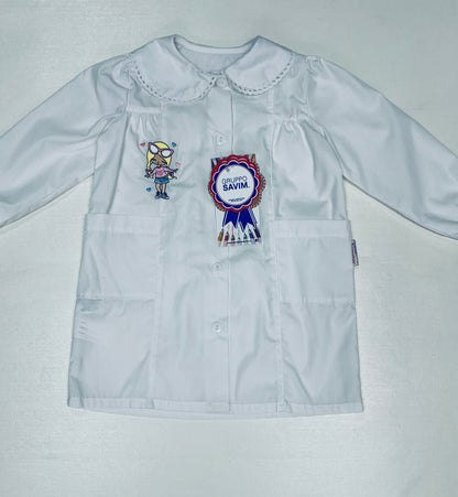Grembiule asilo bambina con abbottonatura centrale Ambrosino ricamo Bimba Con Occhiali R307
