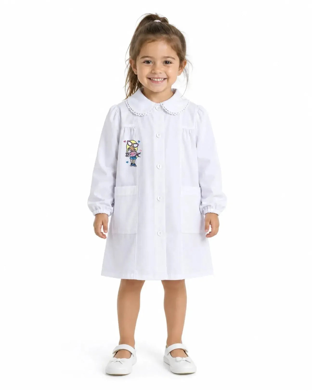 Grembiule asilo bambina con abbottonatura centrale Ambrosino ricamo Bimba Con Occhiali R307