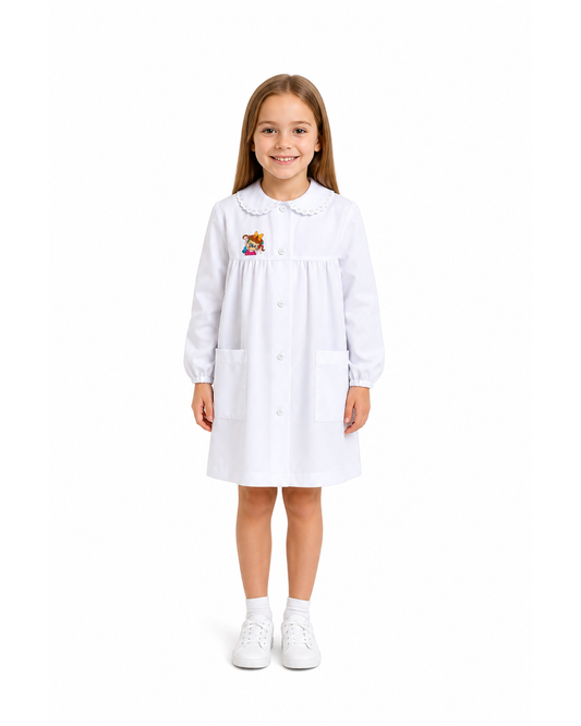 Grembiule asilo bambina con abbottonatura centrale Siggi made in Italy ricamo Pippi 4173