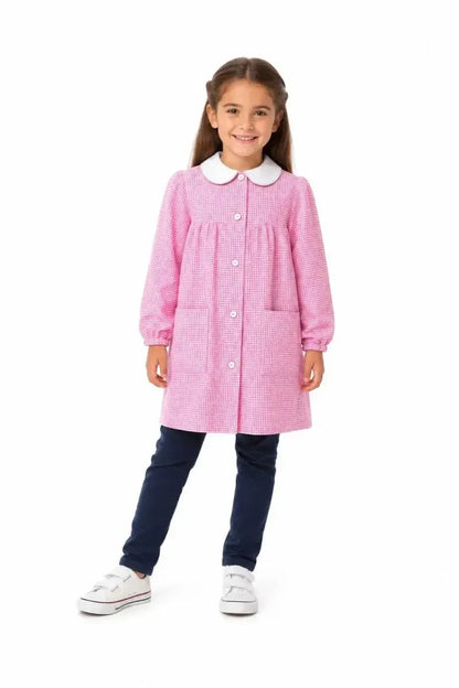 Grembiule asilo bambina con abbottonatura centrale Siggi senza ricamo a quadretti rosa 2887