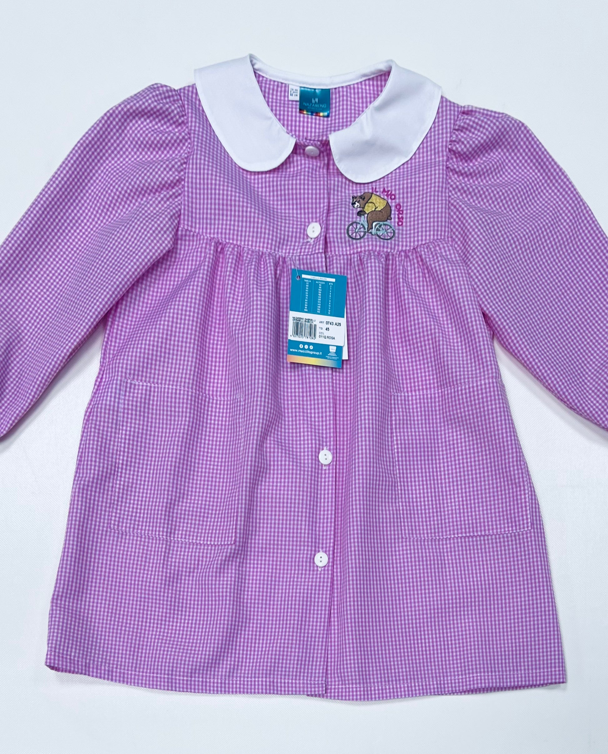 Grembiule asilo bambina quadretti rosa con abbottonatura centrale Nazareno Gabrielli ricamo Orso 0743