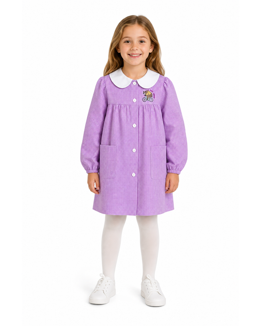 Grembiule asilo bambina quadretti rosa con abbottonatura centrale Nazareno Gabrielli ricamo Orso 0743