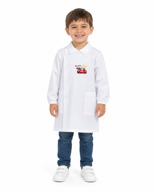 Grembiule asilo bambino con abbottonatura laterale Ambrosino ricamo La mia gara O505
