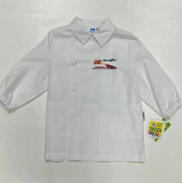 Grembiule asilo bianco bambino con abbottonatura laterale Siggi ricamo Car 3888