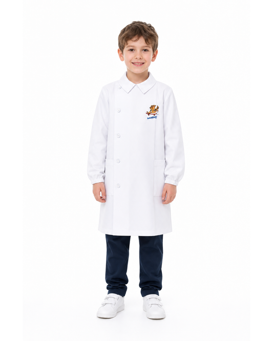 Grembiule asilo bianco bambino con abbottonatura laterale Siggi ricamo Vroom 3894