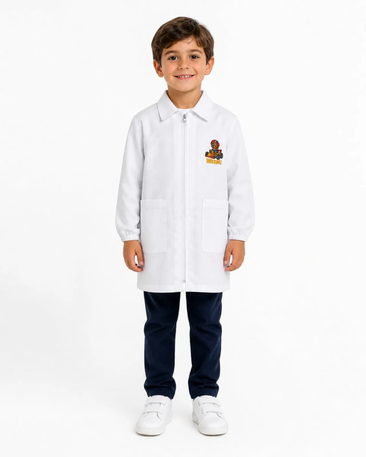 Grembiule bianco asilo bambino con Zip Nazareno Gabrielli ricamo Vroom 0733A26