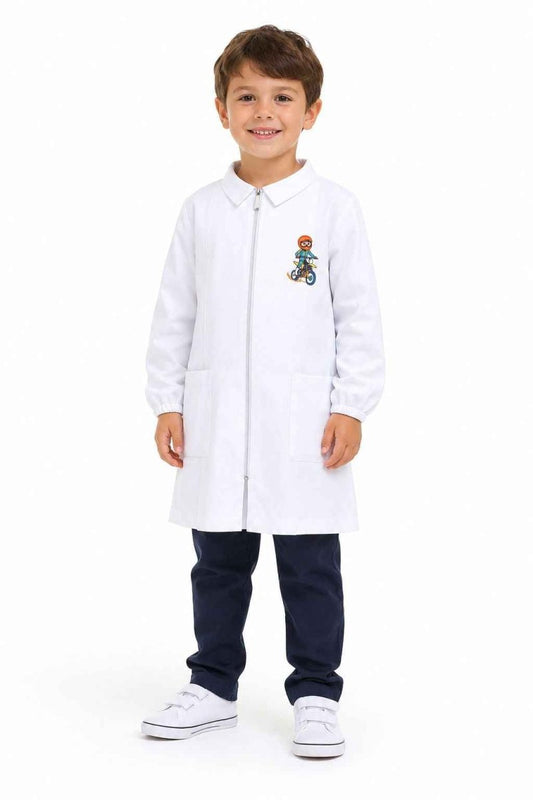 Grembiule bianco asilo bambino con zip Siggi ricamo Cross 4356