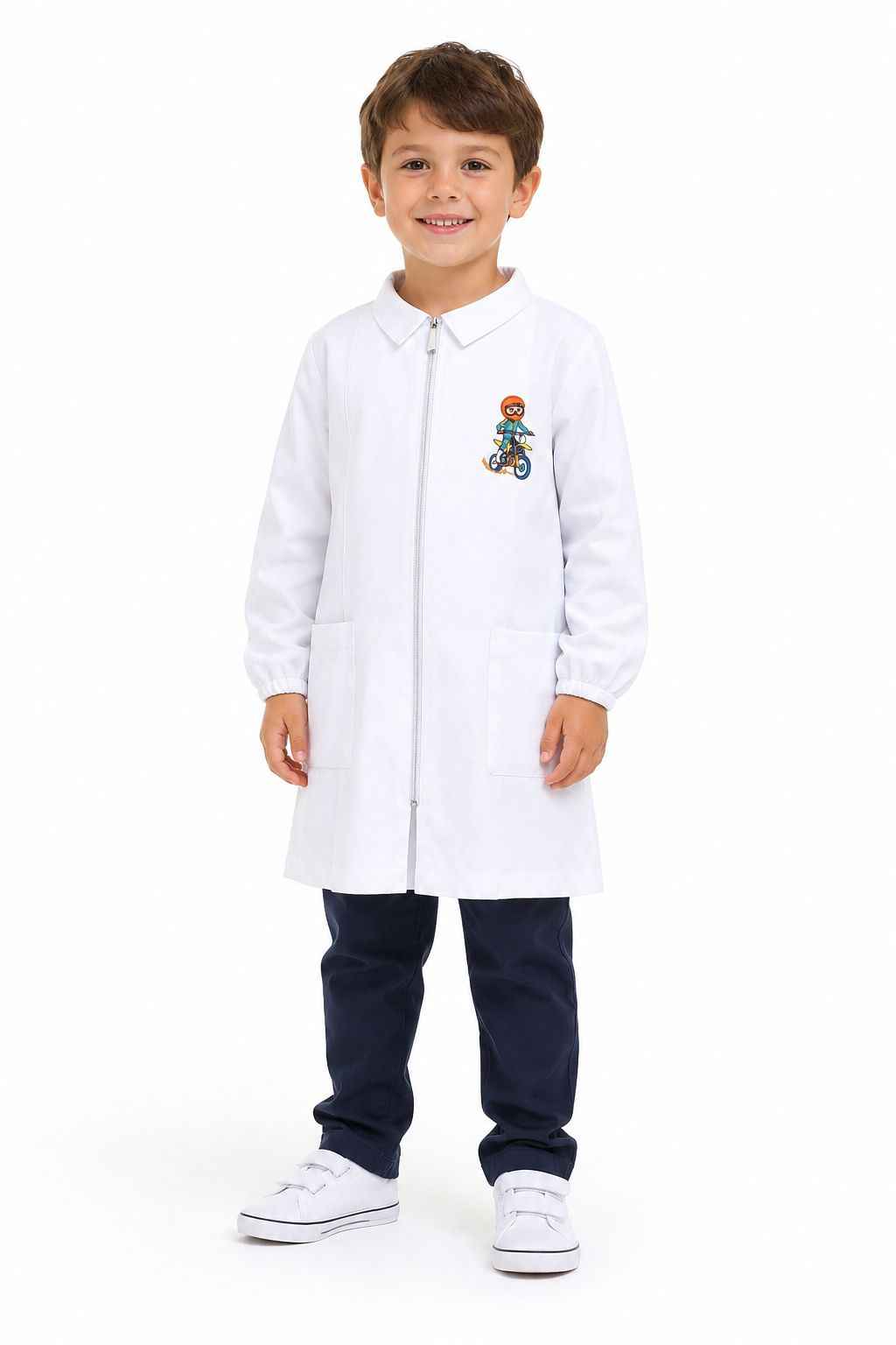 Grembiule bianco asilo bambino con zip Siggi ricamo Cross 4356