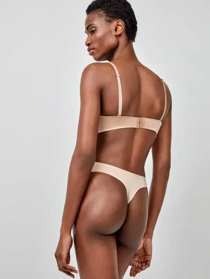 Reggiseno Gisela seamless a fascia con ferretto in coppa B e C 10055