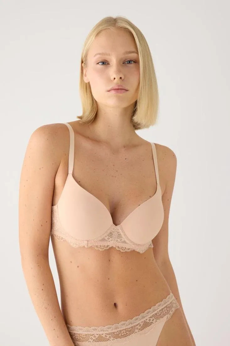 Reggiseno balconcino con ferretto coppa C Ysabel Mora 10844