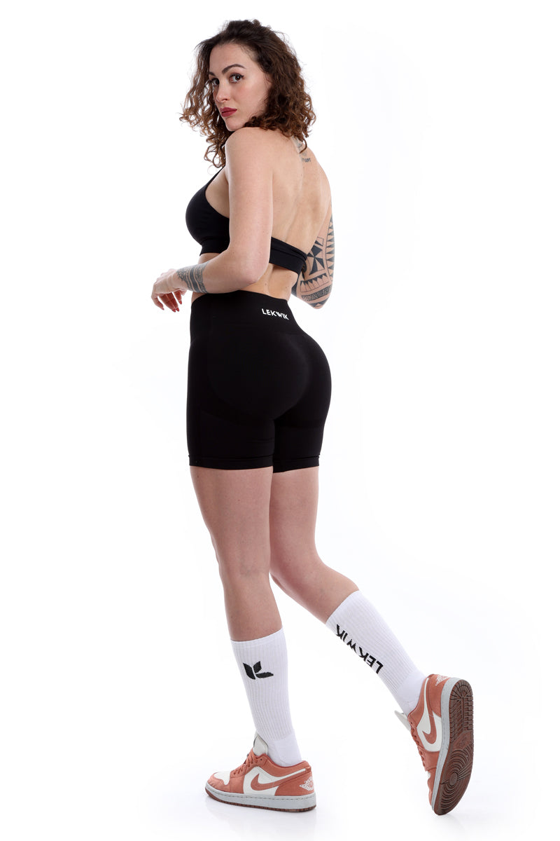 Shorts nero modello POLLY a vita alta senza cuciture