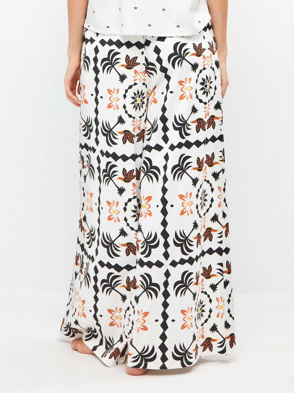 Pigiama donna manica corta a V modal e pantaloni lunghi in viscosa Gisela 20374/20387