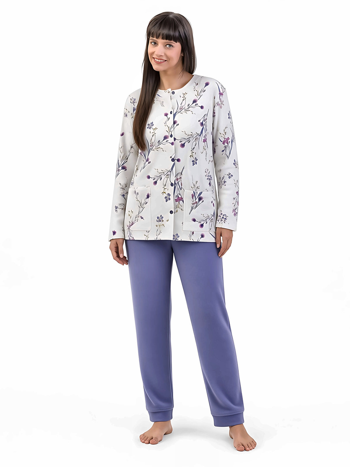 Pigiama donna aperto invernale interlock Gary 5410 colore Indaco indossato, vista anteriore, sfondo bianco.