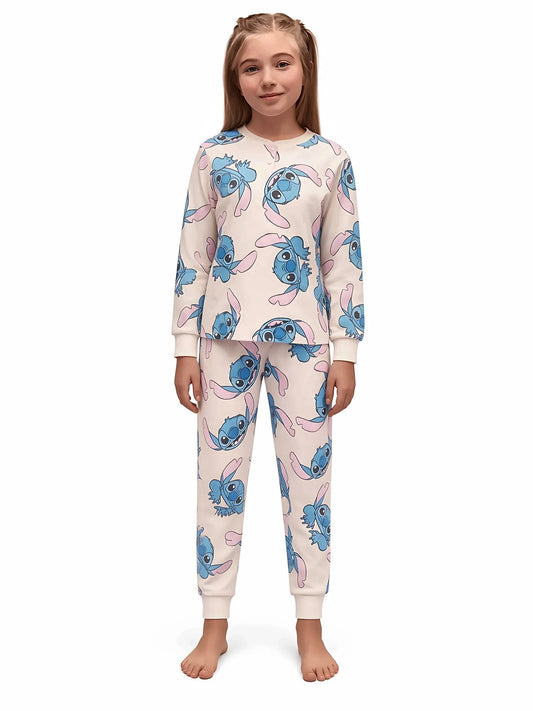Pigiama Lilo Stitch Disney DY50C2677, colore CREMA: bambina che indossa il pigiama, foto a figura intera su sfondo bianco