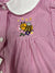 Grembiule asilo bambina quadretti rosa con abbottonatura centrale Nazareno Gabrielli ricamo Ape 0741 - Caos Intimo Donna - Uomo - Bambini - Casa - Nazareno Gabrielli